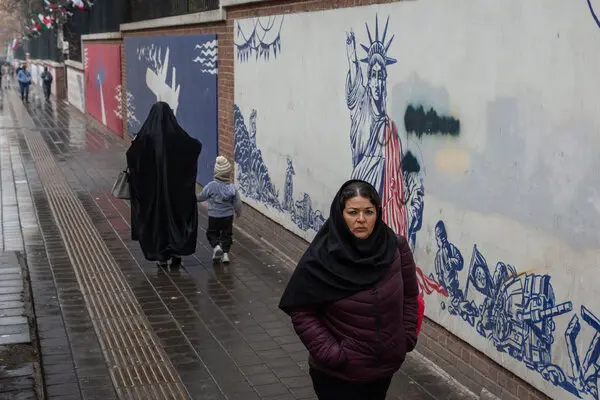 <p>215. The Iran-US historical connection</p>